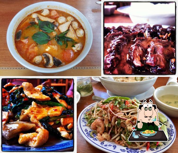 Heng Lay Restaurant in Lowell Restaurant menu and reviews