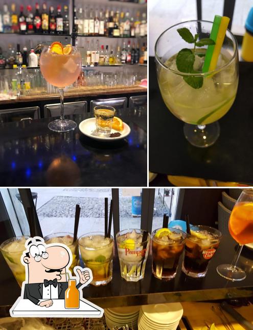 Bar Angel da Alle serve un'ampia gamma di cose da bere