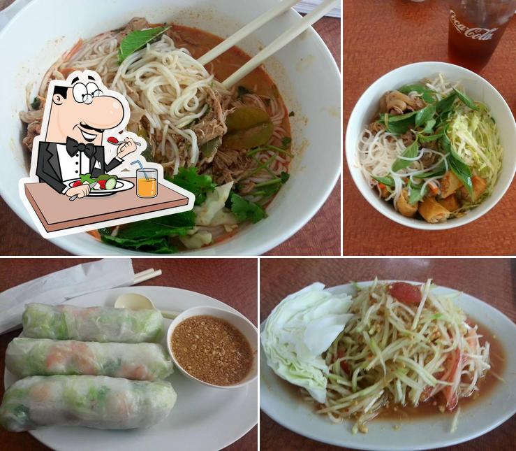 House of Noodles in Newton Restaurant menu and reviews