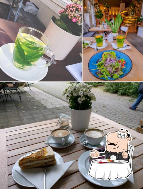 Check out the picture showing dining table and drink at meierabend