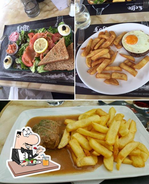 Le Khédive restaurant, SaintDenis, 3 Pl. Victor Hugo Restaurant reviews