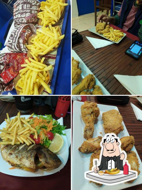 Disfruta de sus patatas fritas en Wings Chicken