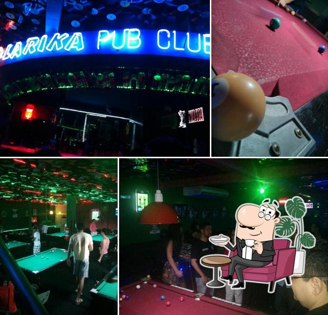 Veja imagens do interior do Larika Pub Club