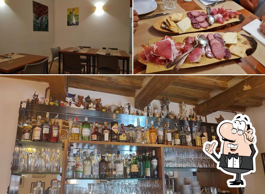 La interni e cibo del ristorante