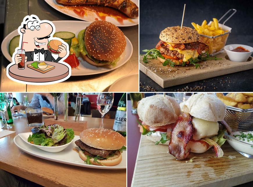 Las hamburguesas de PUR - Restaurant & Bar las disfrutan distintos paladares