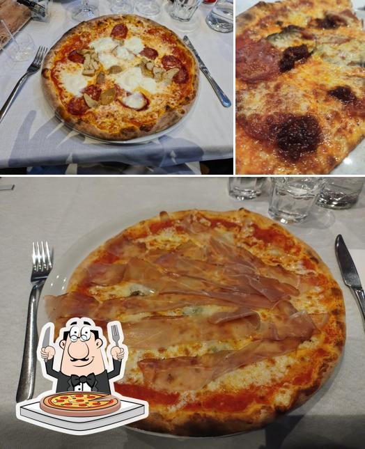 A Oasi del Moro, puoi provare una bella pizza