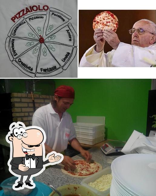 Ecco una foto di Pizzaiolo italiano libero"