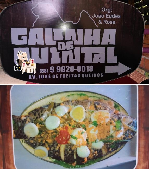 Comida em Galinha de Quintal