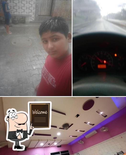 See this pic of Pappu Dhaba