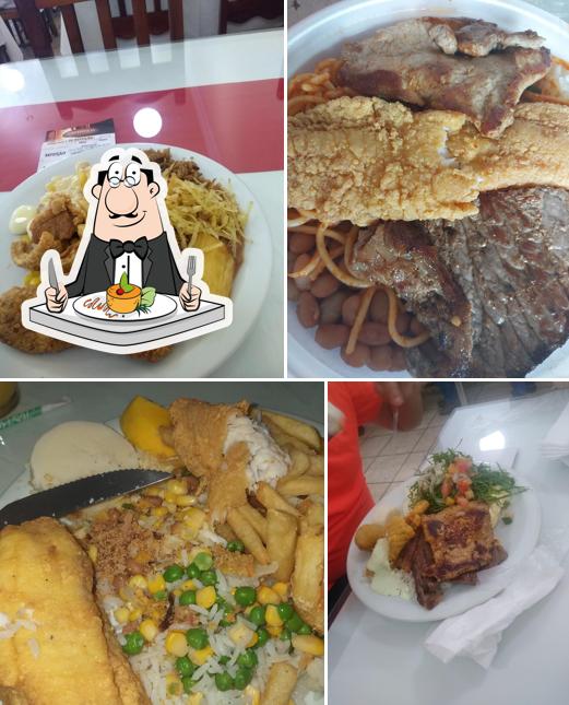 Platos en Skinão Self-Service