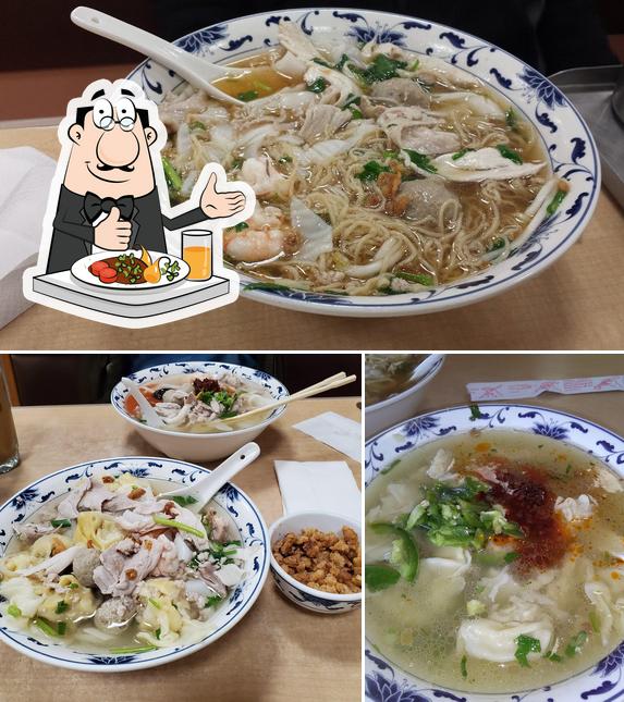TK Noodle 12 in Sacramento Restaurant menu and reviews