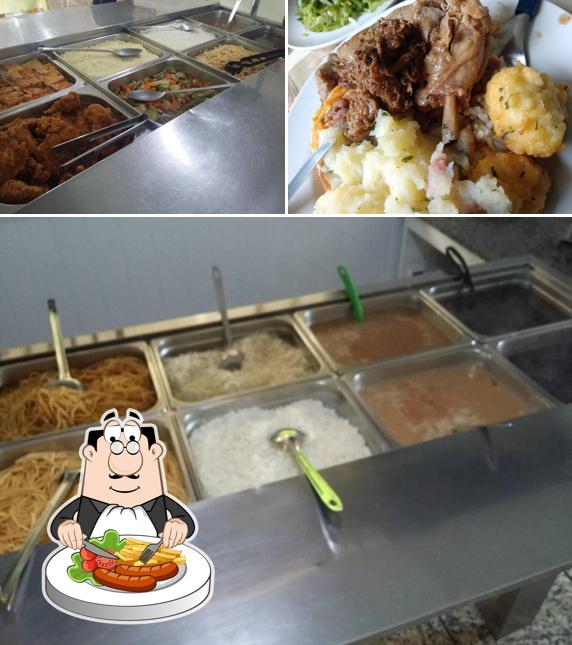 Comida em Restaurante Gardin