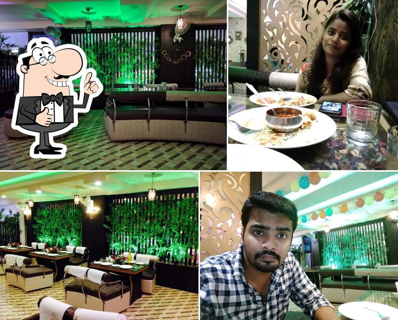 Shree Ganesh Sweets & Restaurant