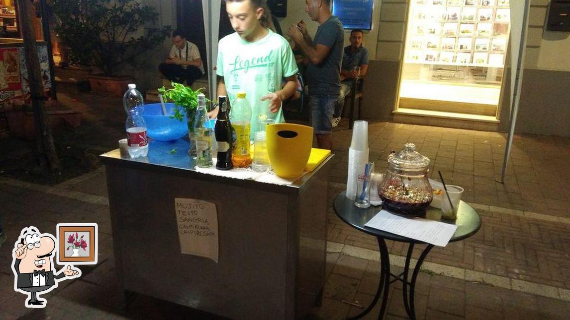 Dai un'occhiata agli interni di Bar Tabacchi Buccianti Roberto