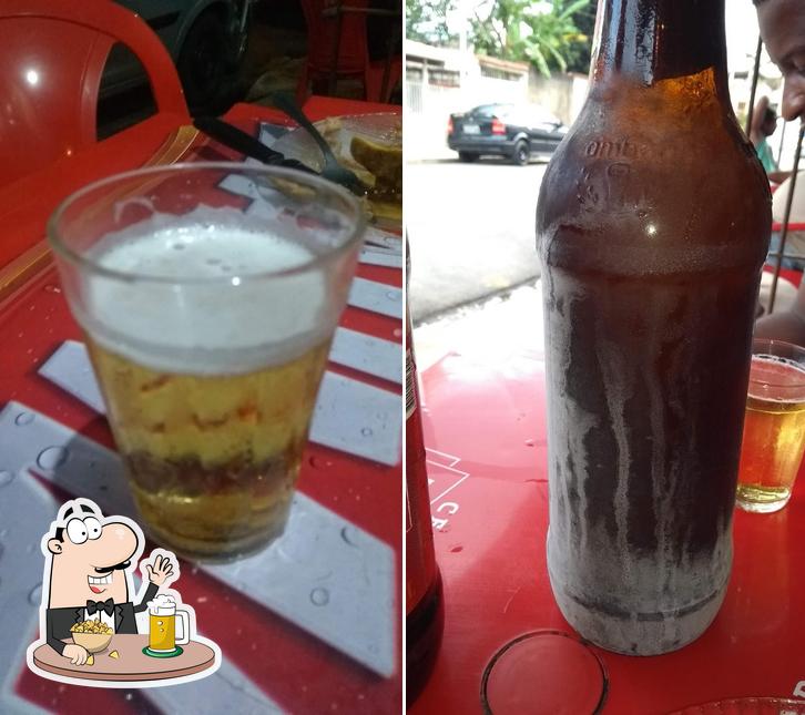 bar do ari fornece uma opção de cervejas