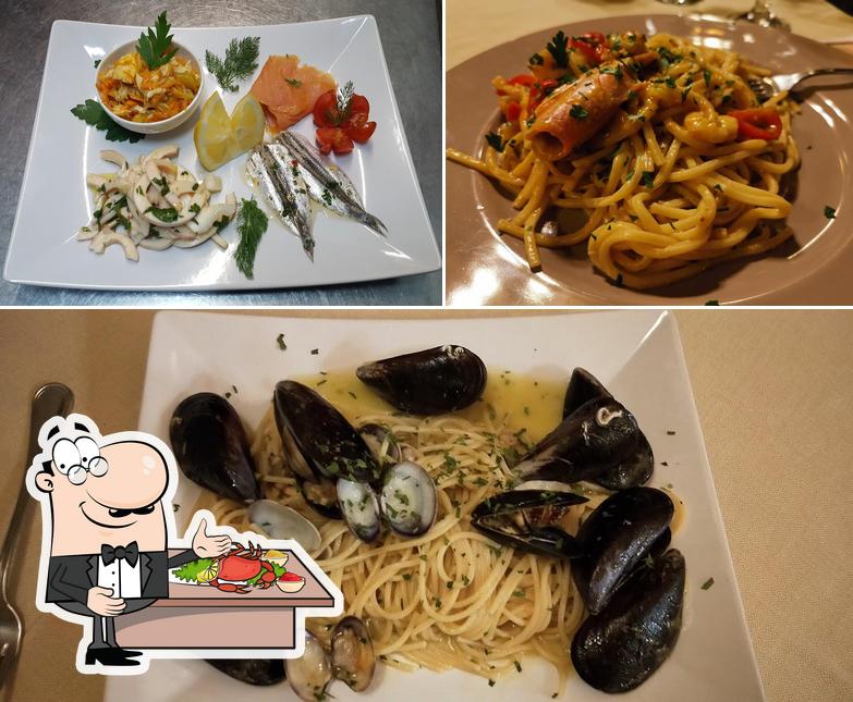 Ordina la cucina di mare a Osteria Al Bivio