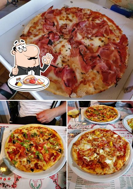 Gross sauce instead of cheese: fotografía de Pizzeria Papa Luigi, Fuengirola  - Tripadvisor