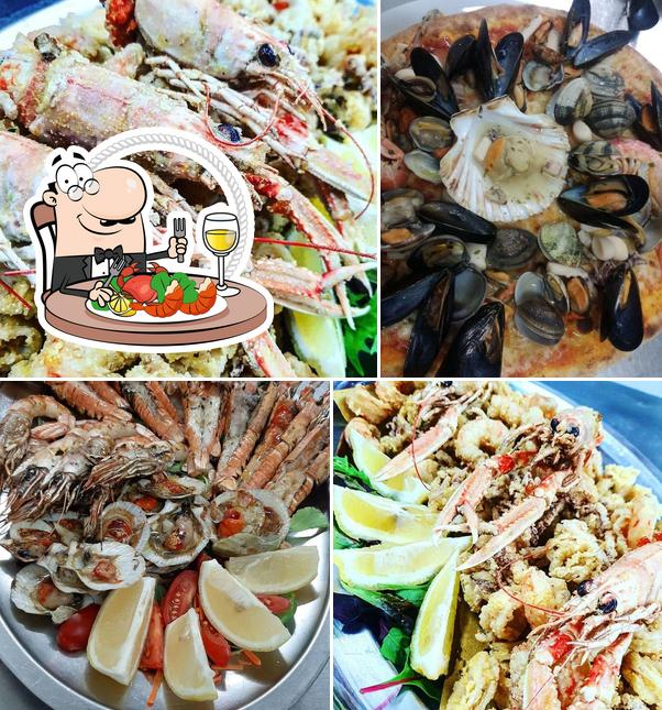 Choisissez différents repas à base de fruits de mer proposés par Al Gaffarello Ristopizza