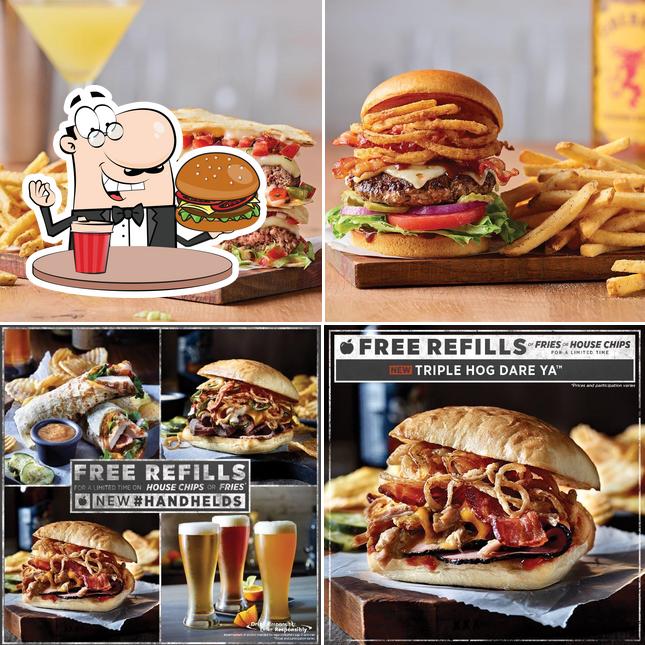 Попробуйте гамбургеры в "Applebee's Grill + Bar"