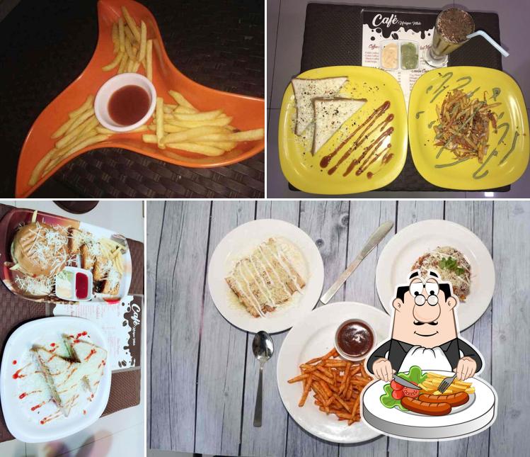 Meals at Cafe Unique Table