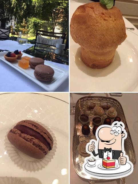 Palazzo Parigi Hotel & Grand Spa Milano serve un'ampia varietà di dessert