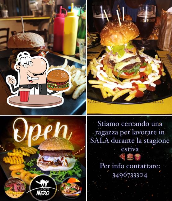 Prenditi un hamburger a Il Gatto Nero