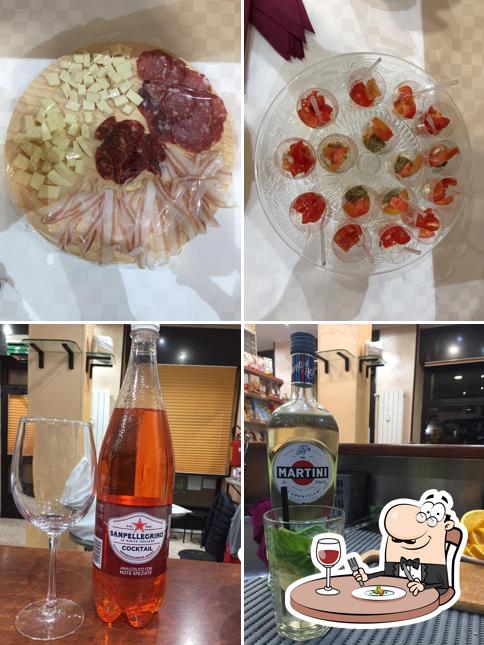 La foto della cibo e bevanda di Bar Ristoro Non Solo Pane