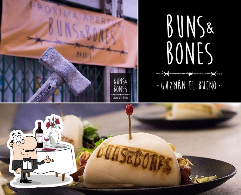 Фото паба и бара "buns & bones"