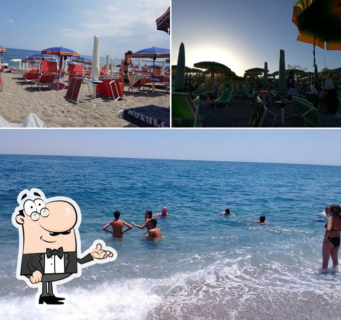 La immagine di interni e esterno da Lido Luna Rossa