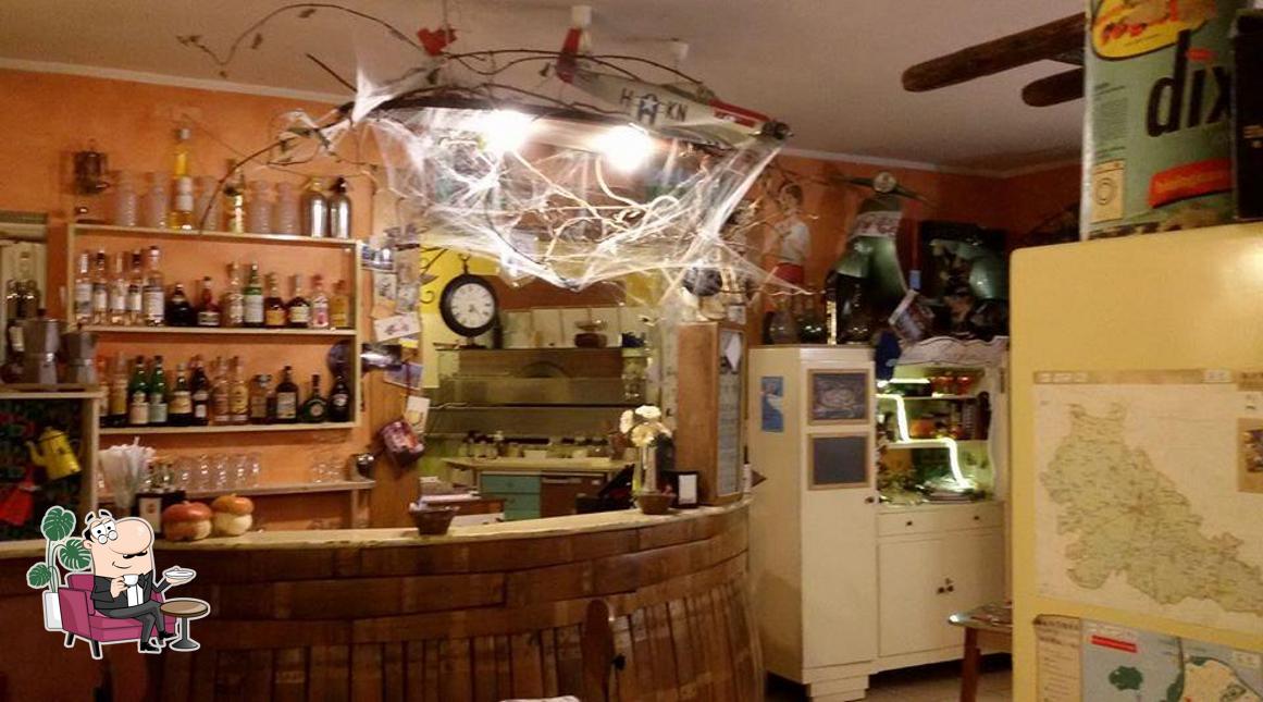 Gli interni di Trattoria dal Moro