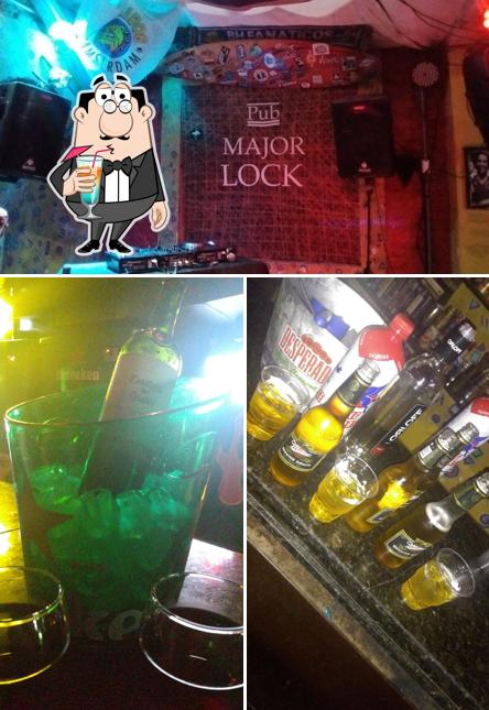 O Major Lock Pub se destaca pelo bebida e interior