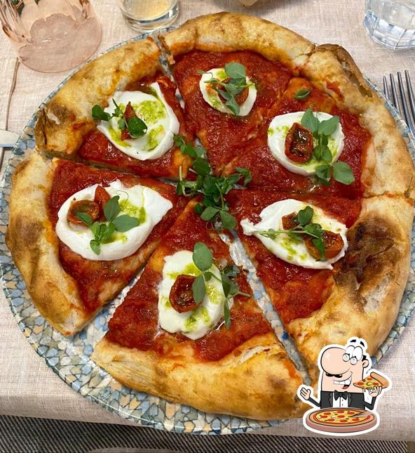 Prova una pizza a Autogrill Badia al Pino Ovest