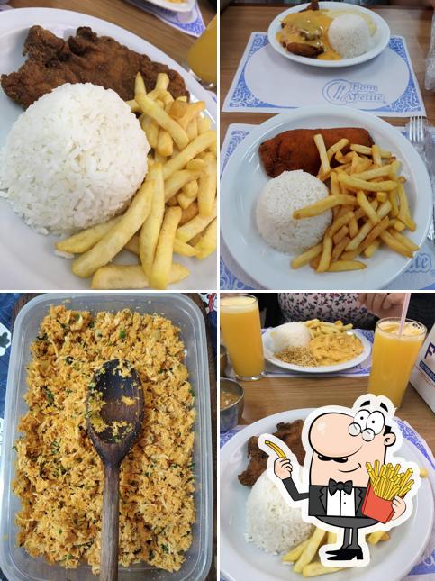 Prove batatas fritas no Lanchonete Flor da XV de Novembro