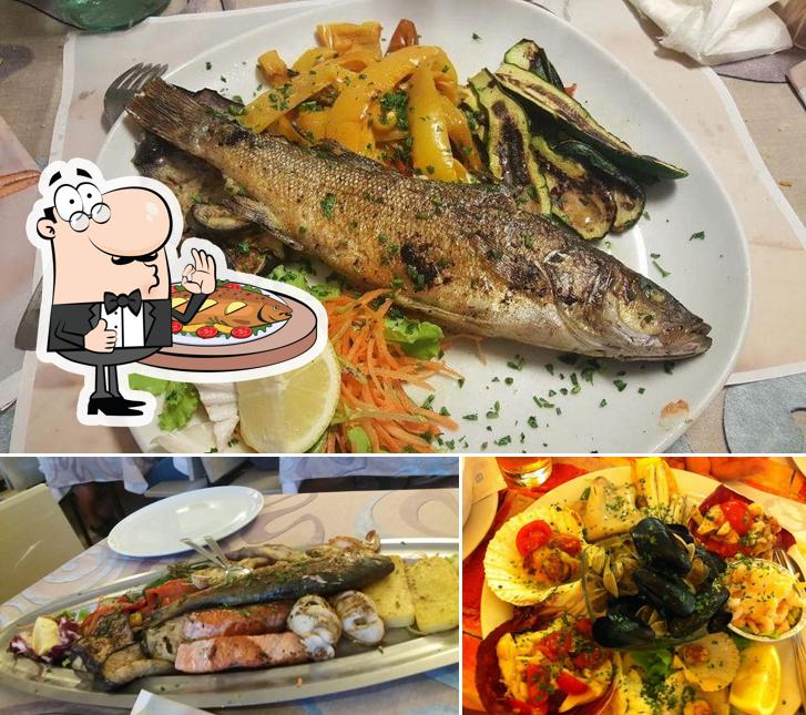 Ristorante Pizzeria "Lisa" da Ornello serve un menu per gli amanti del pesce