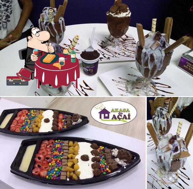 Franchesco Açaiteria e Gelato Artesanal oferece uma escolha de pratos doces