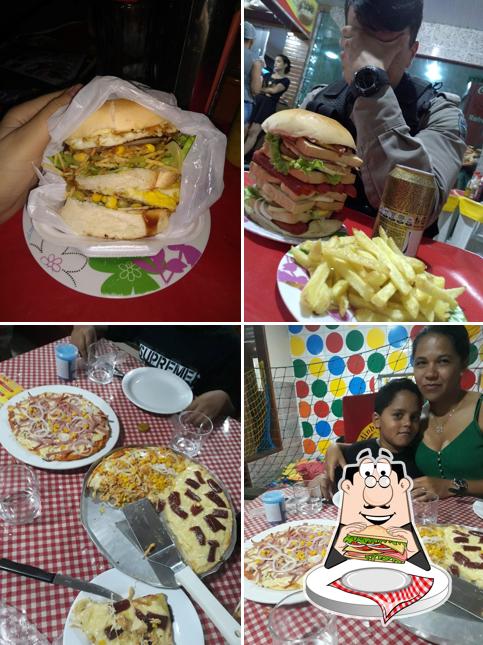 Clube sanduíches em Claudinho Lanches