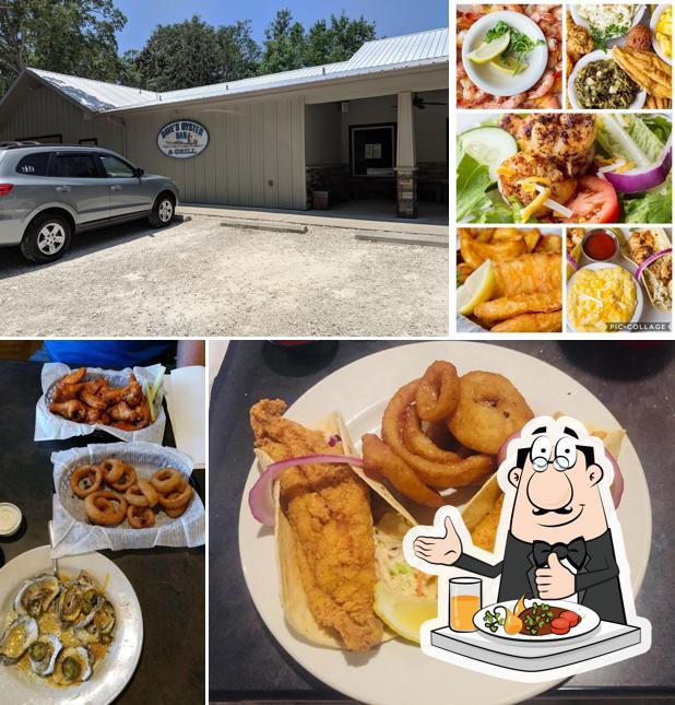 Dave's Oyster Bar and Grill, 4699 Gulf Breeze Pkwy in Pensacola Beach