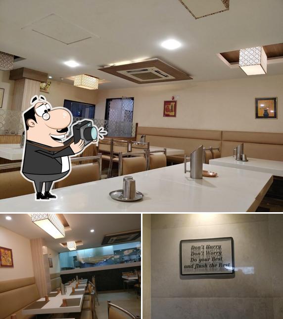 Here's a picture of Rich Saravana Bhavan