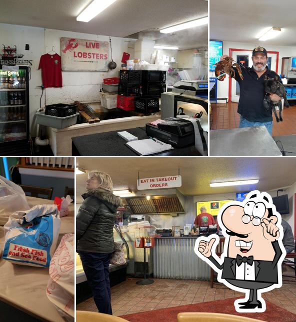 Mac's Downeast Seafood in Auburn Restaurant menu and reviews
