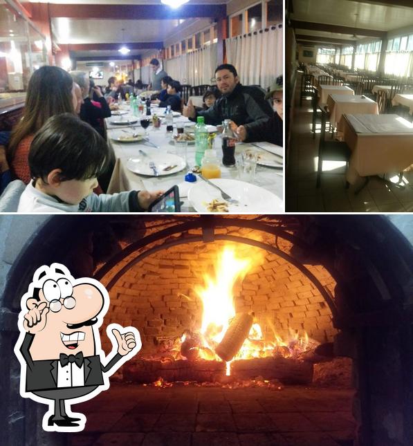 O interior do Pizzaria Bormalonn – Forno a Lenha