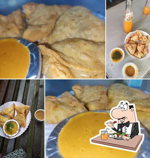 Meals at Maharaj Samosa Centre