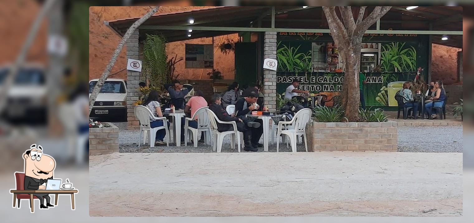 Parada Obrigatória - Pastel e Caldo de Cana