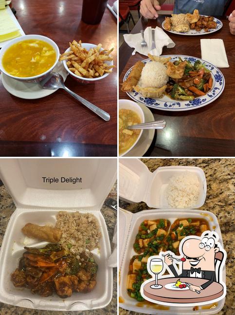 Meals at La Vernia Chinese Cuisine