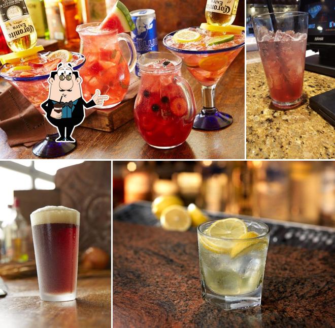 Smokey Bones Maumee offers a number of drinks