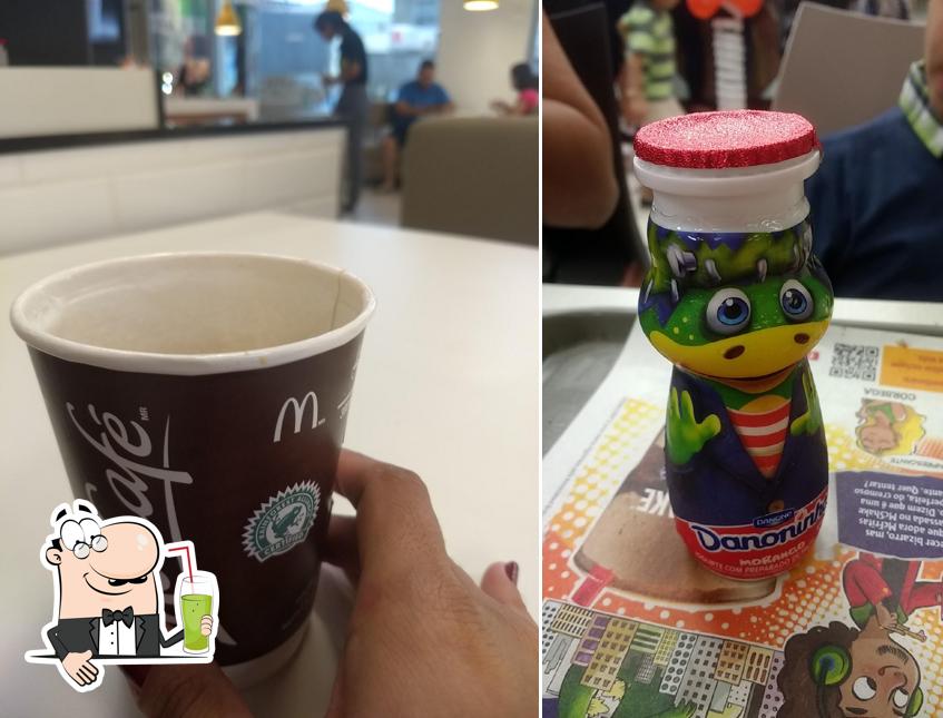 Desfrute de uma bebida no McDonald's