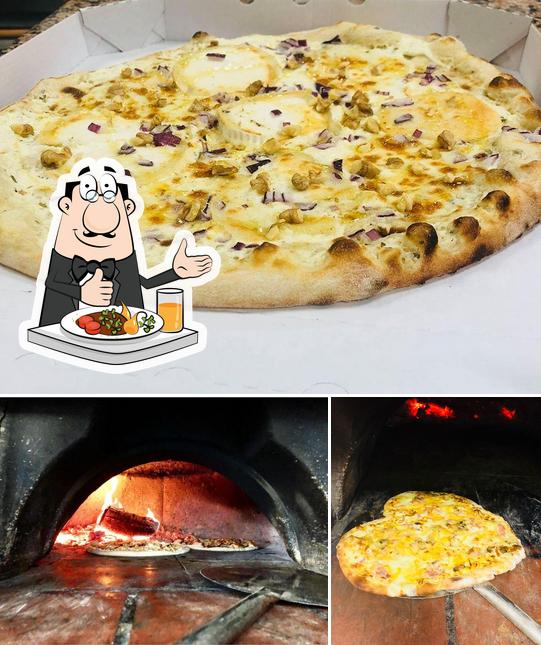 L’image de la nourriture et intérieur concernant Mondo Pizza