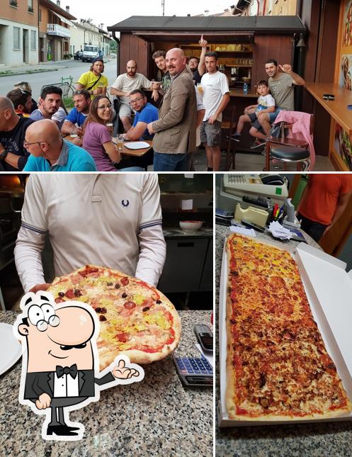 Gli interni di Pizza Factory