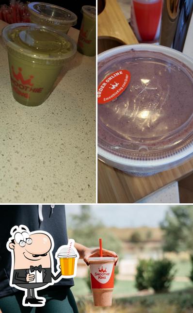 Насладитесь напитками из бара "Smoothie King"