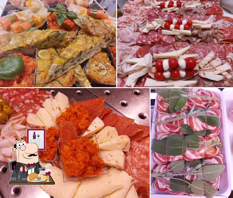 Scegli i un pasto a base di carne a macelleria gastronomia tocchini