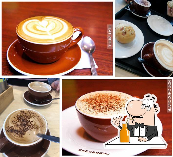 Hollywood Bakery and Espresso, Shop S420, Westfield Pakuranga Warehouse